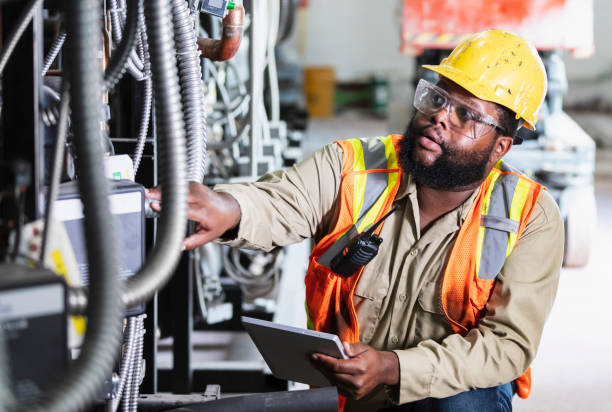 Best Affordable Emergency Electrician  in Anniston, AL